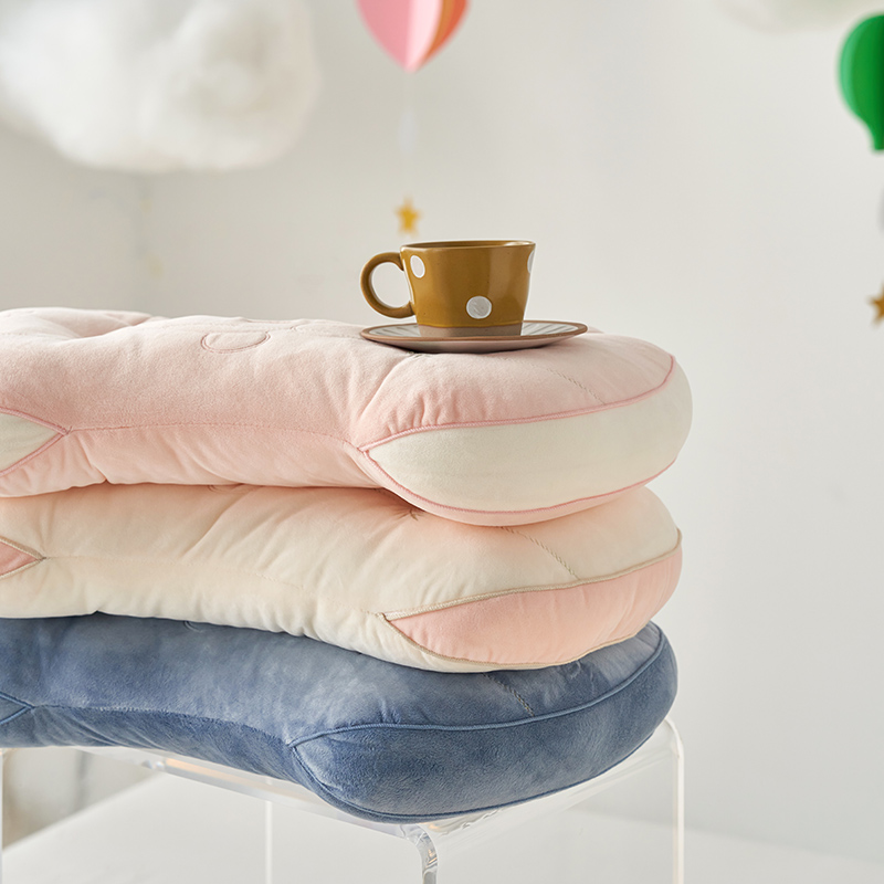 Children's Class A Knitted Velvet Pillow