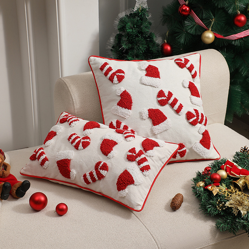 Elevate Your Holiday Decor with Festive Christmas Throw Pillows(图1)