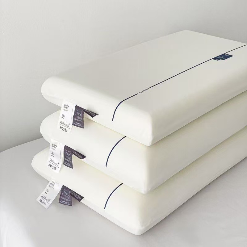 Custom Embroidered Pillows: The Ultimate Guide to Personalizing Your Home Decor(图1)